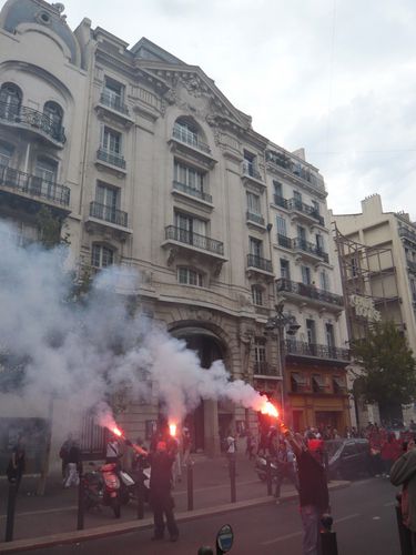 canebiere-fumigene-marseille.JPG