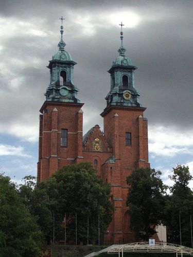 13545-Cathedrale-St-Aldabert-GNIEZNO.jpg