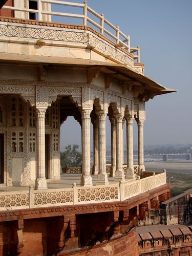 27819-Fort-AGRA-Tour-Suman-Burj.jpg