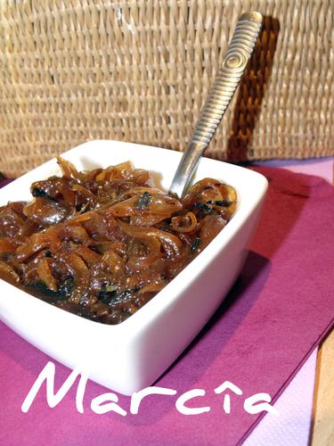 confiture-d-oignons-express-aux-epices.jpg