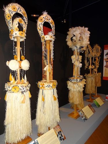 2012-06-21 Musée des iles - costumes de danse (23)