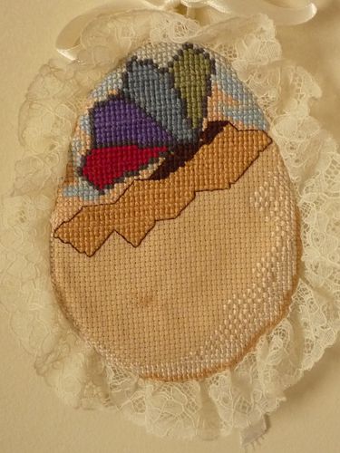 Oeuf de Pâques au petit point