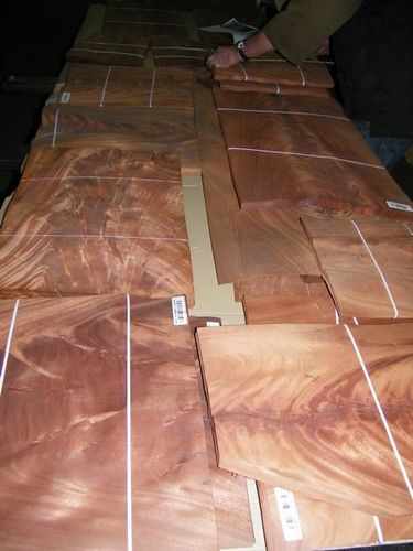 lots de feuilles de placage tranchées pour l'ébéniste