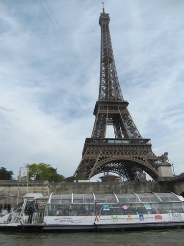 Tour Eiffel et péniche