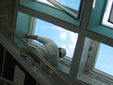 Placo et peinture fenêtre de toit ROTO tronic 002