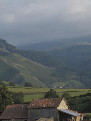 Pays basque français. Vallée de St-Jean Pied de Port15
