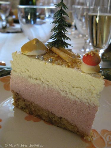 Entremets Noël 09 coupe