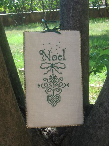 NOEL-VERT-2.jpg