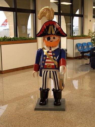 figurine_playmobil_pirate.jpg