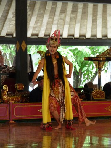 03-Yogyakarta-Kraton-danse