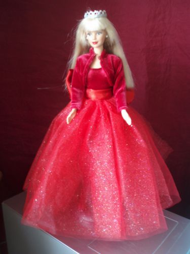 Barbie-Velvet-red-et-Clementine-Corolle-001.jpg