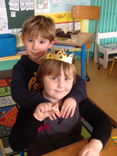 CHLOE ET SON ROI