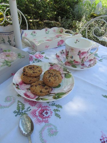 Dejeuner-Tasse-avec-Roses-001.jpg
