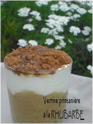 verrine printanière à la rhubarbe