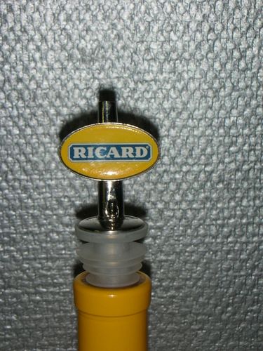 Doseur Losange en Métal Jaune - Logo Ricard - Bou-copie-1