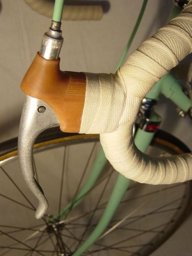 RR-Poignee-de-frein-Bianchi-54.jpg