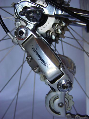 R derailleur ar...