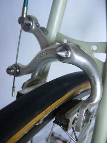 R-frein-ar-new.jpg
