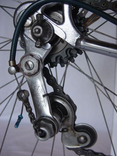 R derailleur ar new