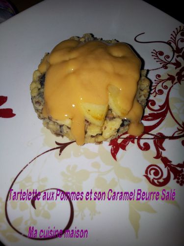 Tarte-aux-pommes-et-son-caramel-au-beurre-sale--11-.jpg