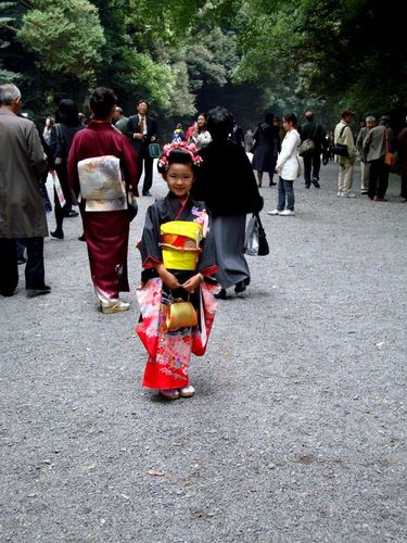 Petite-fille-en-Kimono.jpg