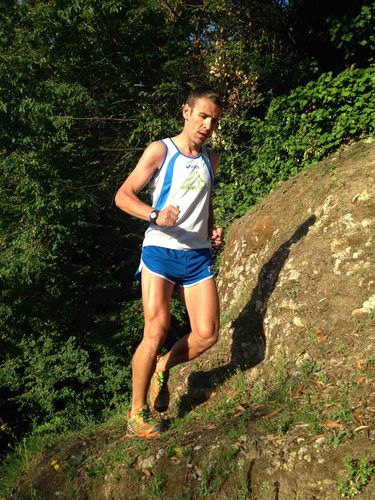 Tor des Géants® 2014 (5^ ed.). Franco Collé vince il Tor con 5 ore di vantaggio sul francese Lionel Trivel, ma è nel mirino dei NAS di Aosta per presunte attività dopanti