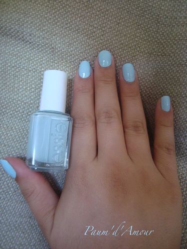 essie-borrowed---blue-2.JPG