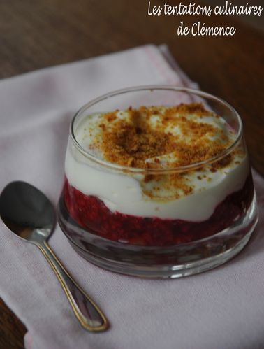 compotée de framboises, mousse citronnée et spec-copie-1