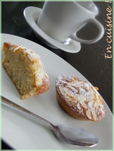 Cakes-pomme-amande.JPG
