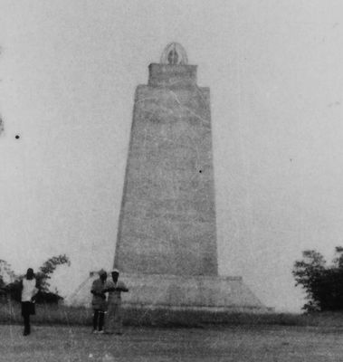 phare-brazza-lanterne