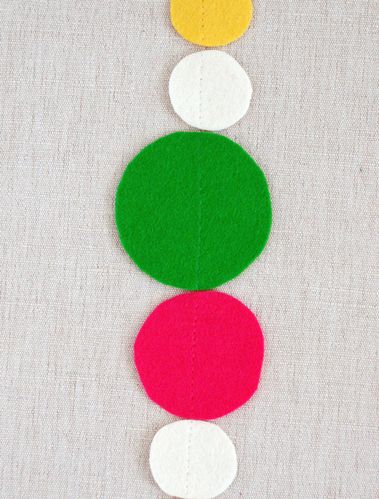 New-Years-Garland--inv-thre