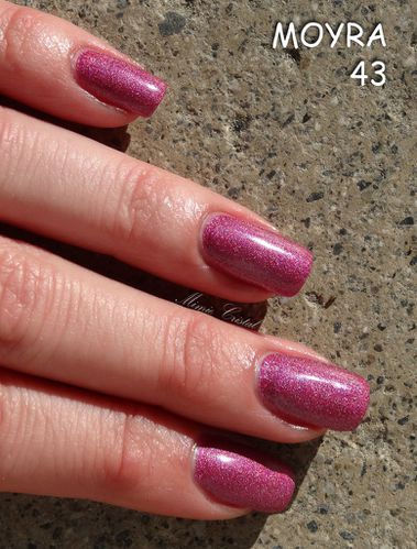 MOYRA-43-framboise-holo-05.jpg