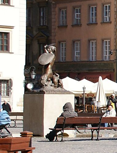 Varsovie-Pologne-rynek-starego-miasto-sirene--8-.JPG