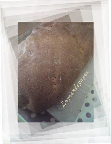 Pain-de-mie-moelleux-aux-noisettes-entier.jpg