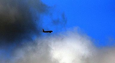 Avion-etudiant-le-nuage-volcanique.jpg