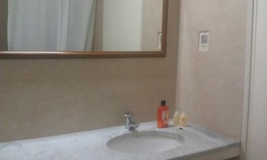 bathroom in mandarin apart hotel