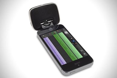 Mikey-Digital-Studio-Quality-Mic-For-iPhone-5bb.jpg