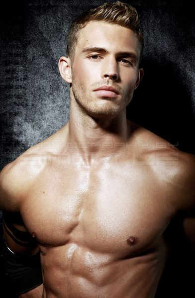 Adrien-Kute-Deseo-De-Hombre-Burbujas-De-Deseo-01-458x700.jpg
