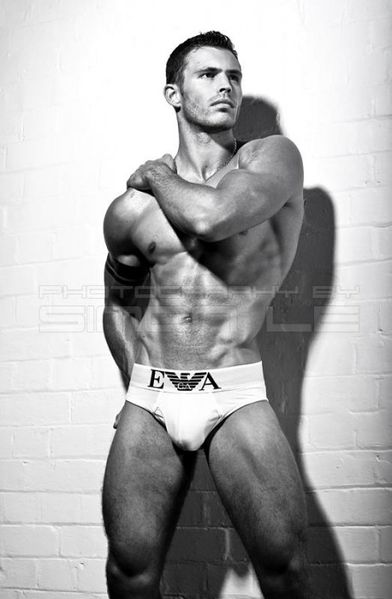 Adrien-Kute-Deseo-De-Hombre-Burbujas-De-Deseo-09-2-458x700.jpg