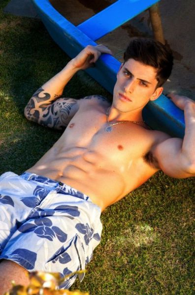 Danilo-Borgato-Bruno-Corteletti-Hot-Boys-Didio-Bur-copie-8.jpg