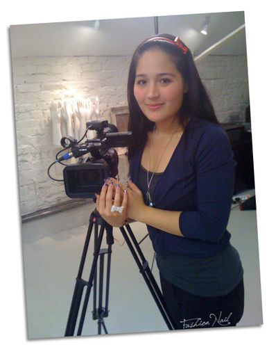 Yoko-et-la-camera.JPG