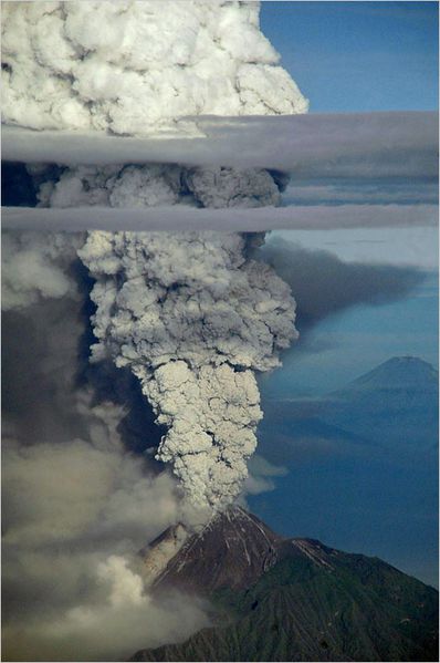 04lede_volcano-blogSpan---AFP-Getty-im-jpg