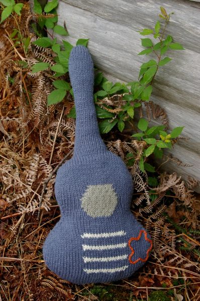 tricoter une guitare