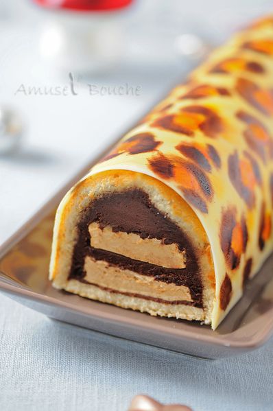 Bûche Léopard chocolat et guimauve chicorée - Amuses bouche