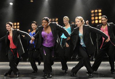 http://img.over-blog.com/399x276/1/52/29/59/Photos_12/Photos_from_The_Power_of_Madonna_episode_of_Glee_01.jpg