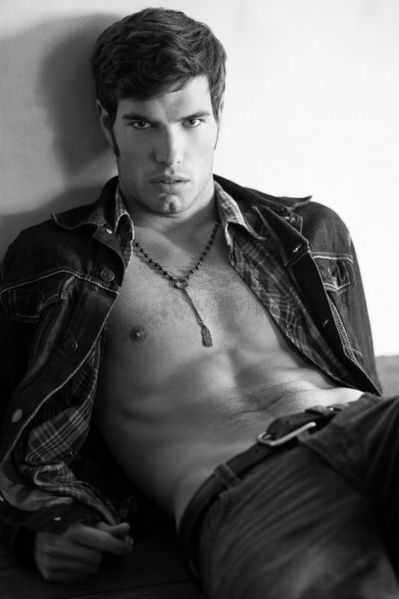 Nic-Harper-Jeff-Slater-Burbujas-De-Deseo-02-466x700.jpg