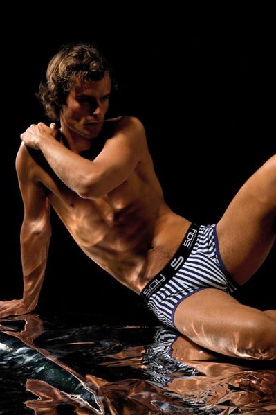 Soy-Underwear-Verano-2011-Burbujas-De-Deseo-05-466x700.jpg
