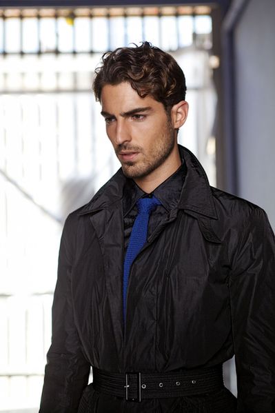 antonio-navas-versace11.jpg