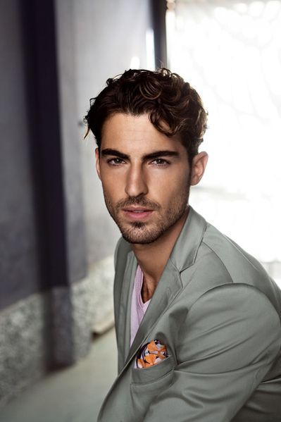 antonio-navas-versace9.jpg
