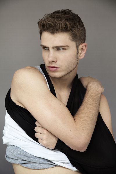 Ensaio_HenriqueGuelfi_phBriceHardelin_06.jpg